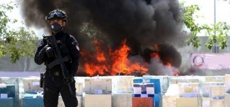 Terminaron vecinos drogados tras quema de marihuana Terminaron vecinos drogados tras quema de marihuana
