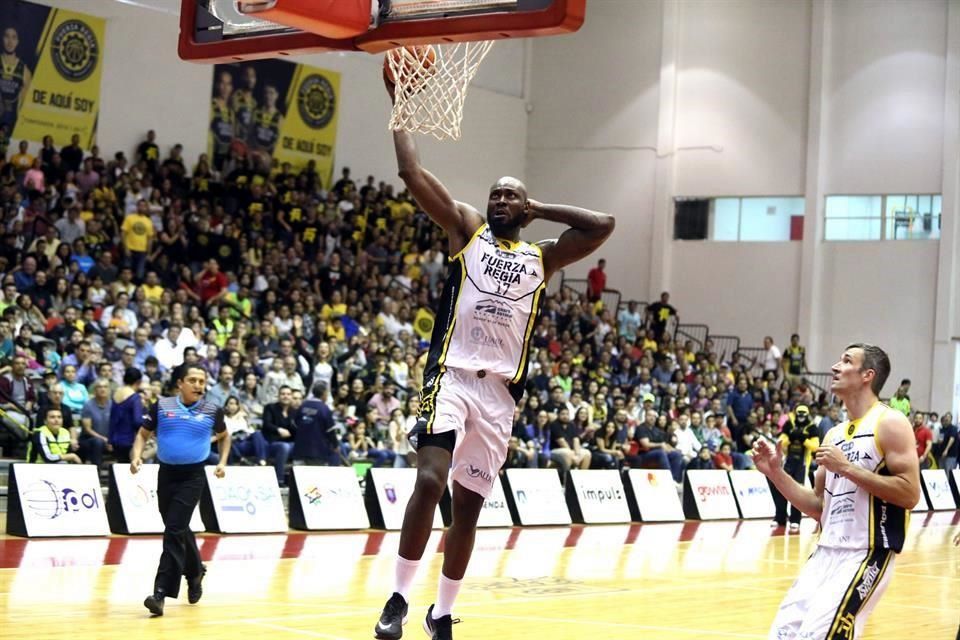 Jeleel Akindele refuerza a los Halcones de Xalapa - Xalapa Digital