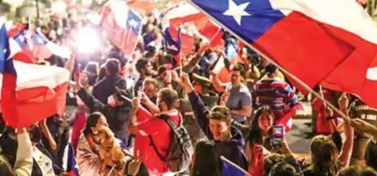 Arrasa rechazo a nueva Constitución chilena