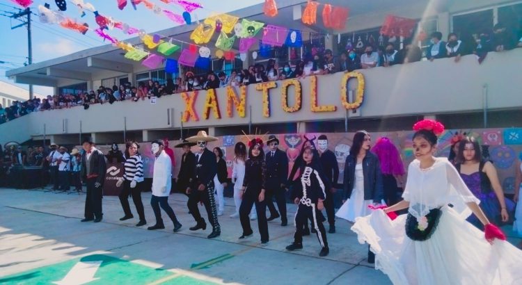 Celebran Xantolo en Conalep Xalapa