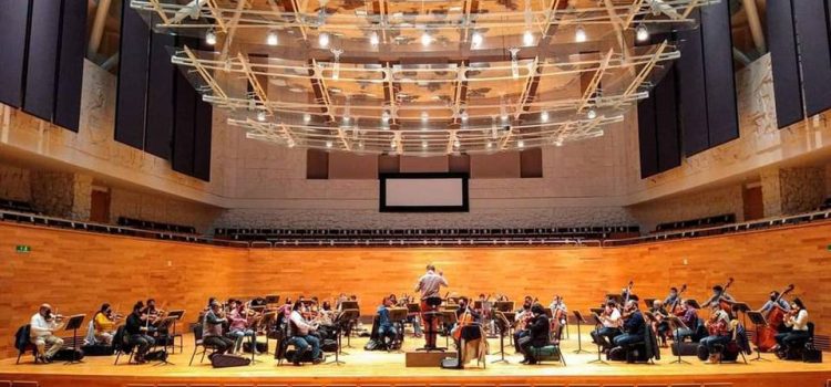 Presentan nuevo libro de la Orquesta Sinfónica de Xalapa