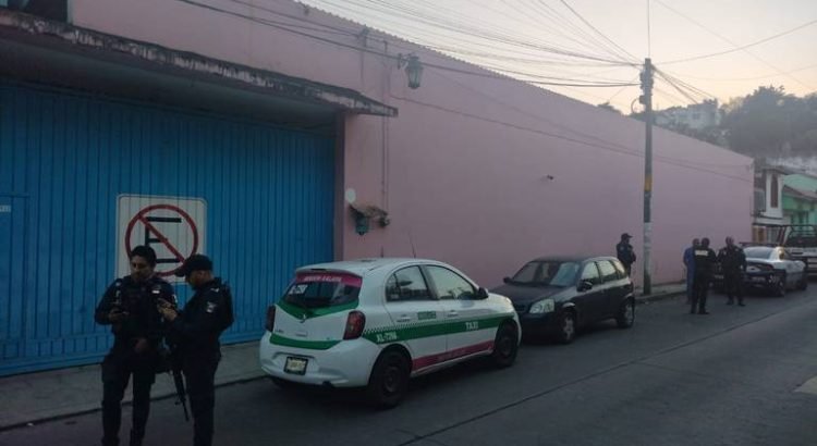 Localizan camioneta robada en Xalapa en una casa de empeño