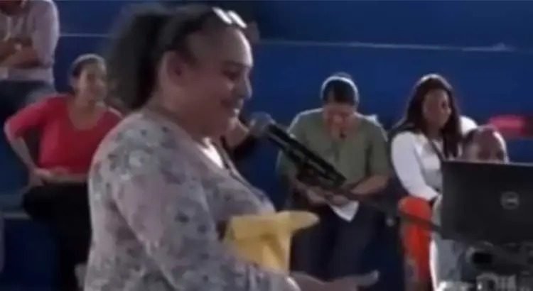 Concursó por una plaza para dar clases de inglés