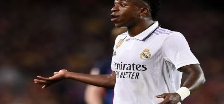 LaLiga presentó la octava denuncia por insultos racistas contra Vinicius