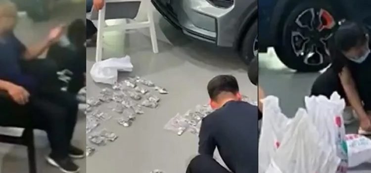 Pagó carro nuevo con pura morralla