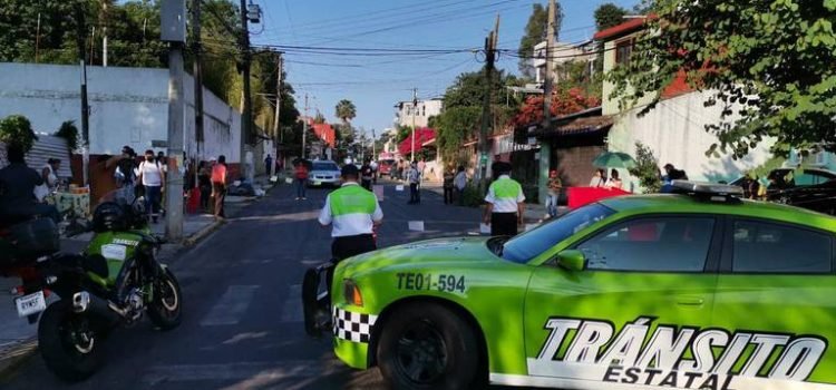 Vecinos continúan los bloqueos en Xalapa debido a la falta de agua