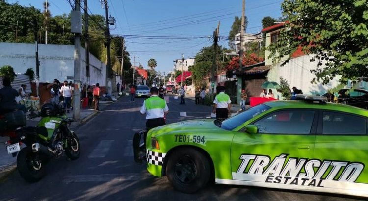 Vecinos continúan los bloqueos en Xalapa debido a la falta de agua