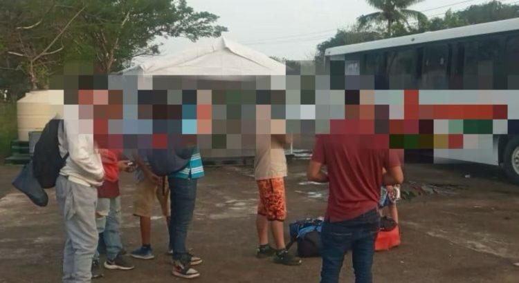 Policía Estatal y Fuerza civil aseguran a 175 Migrantes en Veracruz