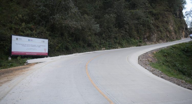 Inauguran obras carreteras en Veracruz