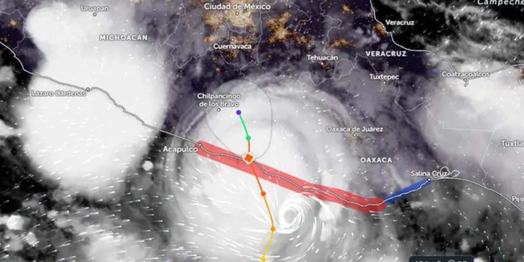 El huracán «John» azota la costa del Pacífico mexicano con vientos de hasta 220 km/h