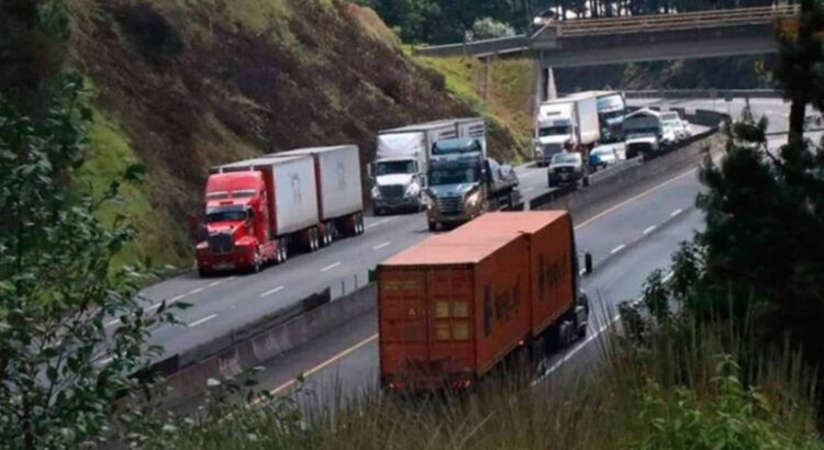 Derrumbe en cumbres de Maltrata mostró falta de infraestructura carretera en Veracruz: Canaco