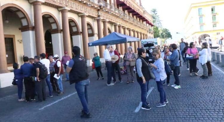 “No merece despedida, que se vaya lo antes posible”: Ajupiv a Cuitláhuac García