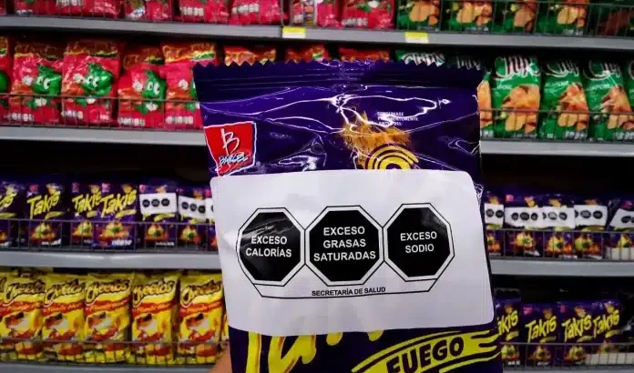 Veracruz retira refrescos y frituras de escuelas públicas