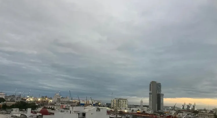 Cierran el puerto de Veracruz por Norte