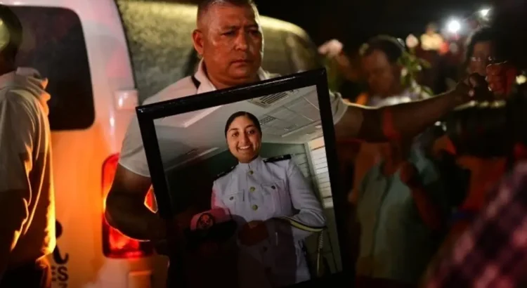 América, la cadete xalapeña, vuelve tras su último viaje en buque Cuauhtémoc