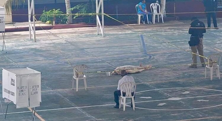 Adulta mayor muere tras emitir su voto en Poza Rica, Veracruz; sufre infarto en casilla