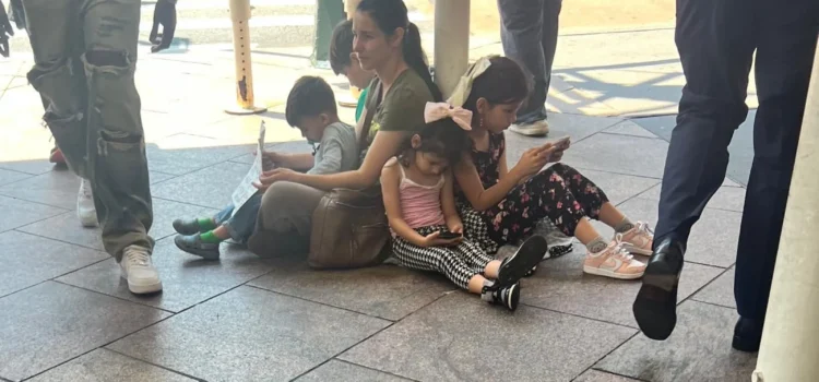 Efecto Trump: familia en Los Ángeles pide limosna tras deportación del padre