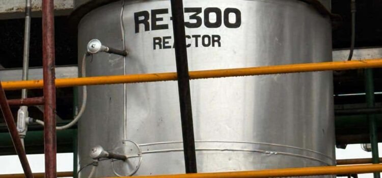 Factoría clandestina no es mini refinería, precisa Nahle