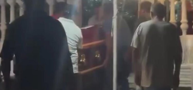 Sepultan a Irma Hernández, maestra víctima de cobro de piso, en Álamo Temapache