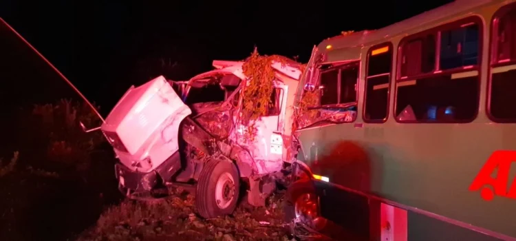 Accidente carretero en Veracruz deja 15 heridos