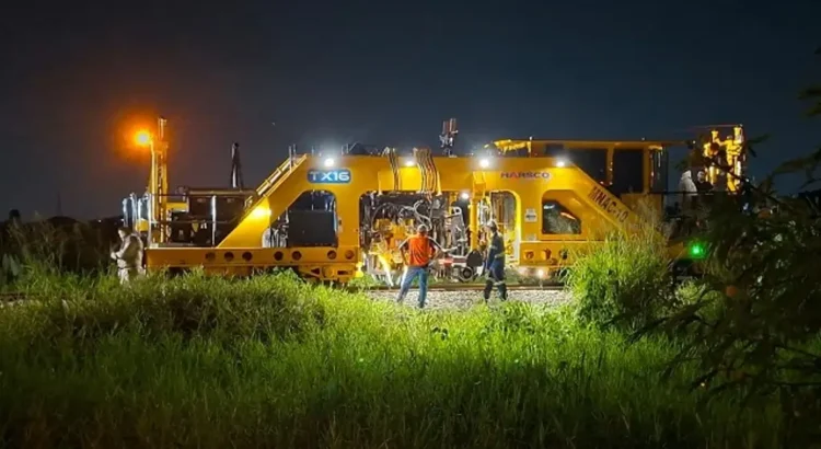 Consterna muerte de joven atropellada por máquina de mantenimiento ferroviario en Veracruz