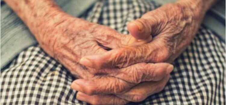 Hombre abusa sexualmente de su abuela y la mata a golpes en Ixhuacán de los Reyes