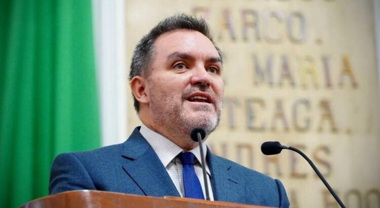 Piden comisión para el caso Adán Augusto López