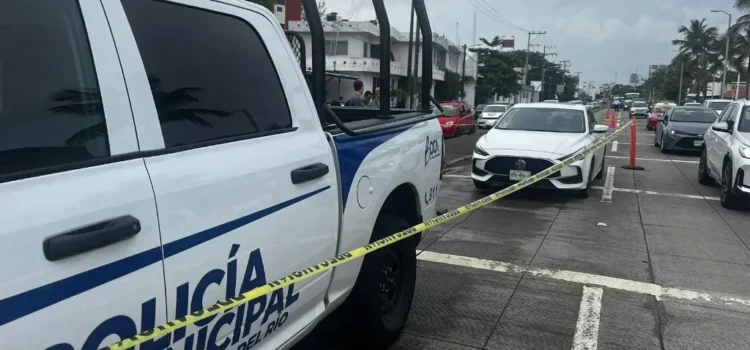 Muere en bulevar de Boca del Río Muere en bulevar de Boca del Río
