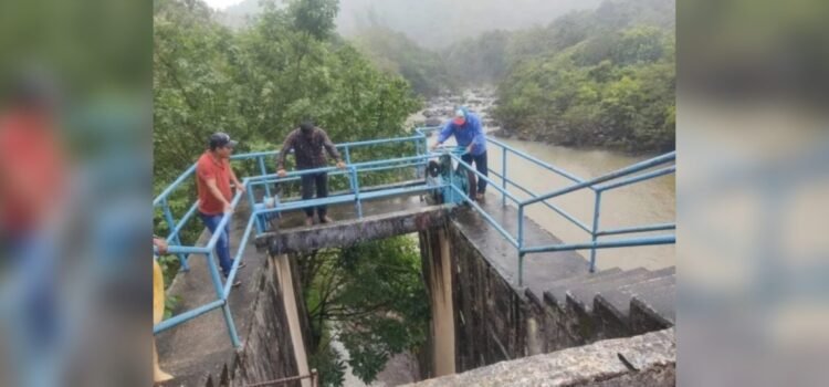 Ejidatarios cierran la presa Yuribia, dejan sin suministro de agua a Coatzacoalcos