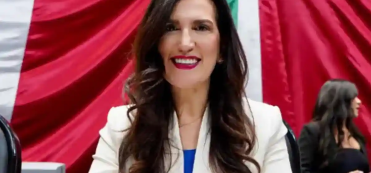 Asume Kenia López Rabadán la presidencia de la Mesa Directiva de la Cámara de Diputados Asume Kenia López Rabadán la presidencia de la Mesa Directiva de la Cámara de Diputados