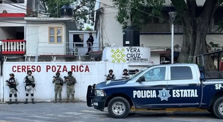 Trasladan a otros penales a 43 internos del cereso de Poza Rica, Veracruz