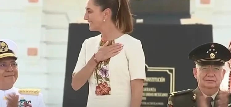 Claudia Sheinbaum encabeza el 204 Aniversario de la Armada de México en Veracruz