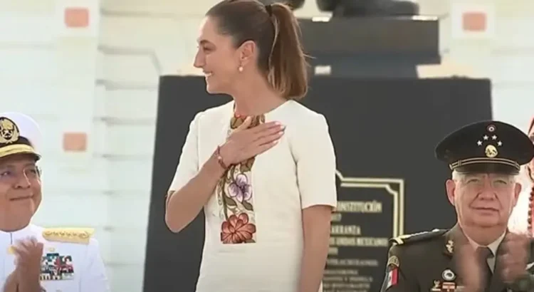 Claudia Sheinbaum encabeza el 204 Aniversario de la Armada de México en Veracruz