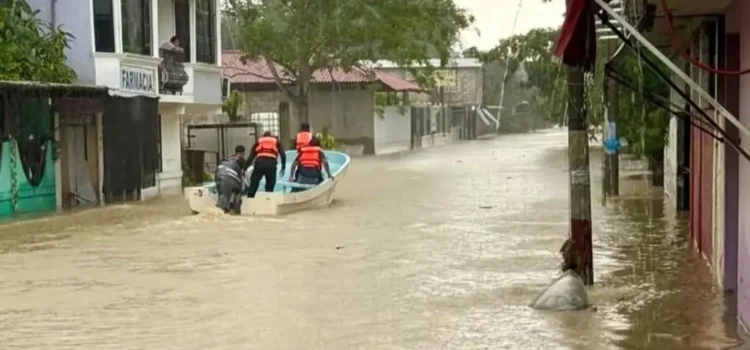 Veracruz, entre los estados más afectados por lluvias; hay un policía muerto