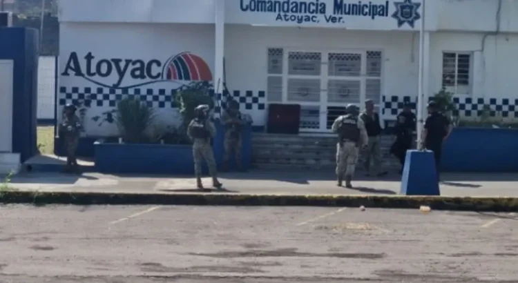 Desmantelan Policía Municipal de Atoyac, Veracruz; trasladan a varios elementos a Xalapa Desmantelan Policía Municipal de Atoyac, Veracruz; trasladan a varios elementos a Xalapa