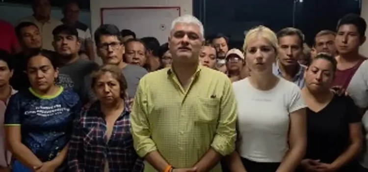Asaltan a alcalde electo de Misantla y su equipo tras dejar ayuda a damnificados en Poza Rica Asaltan a alcalde electo de Misantla y su equipo tras dejar ayuda a damnificados en Poza Rica