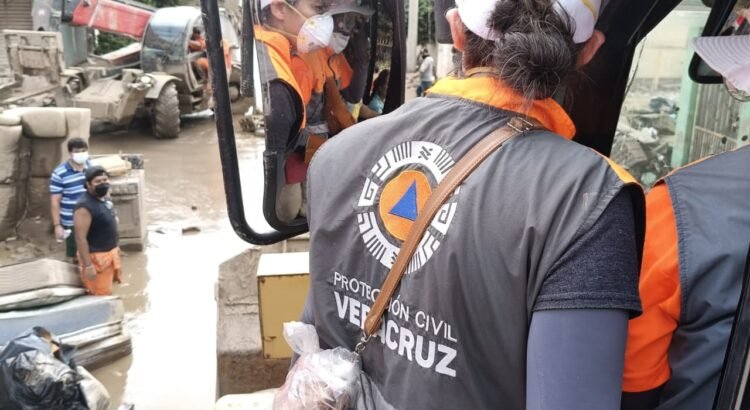 Sin energía eléctrica casi 10 mil personas al norte de Veracruz
